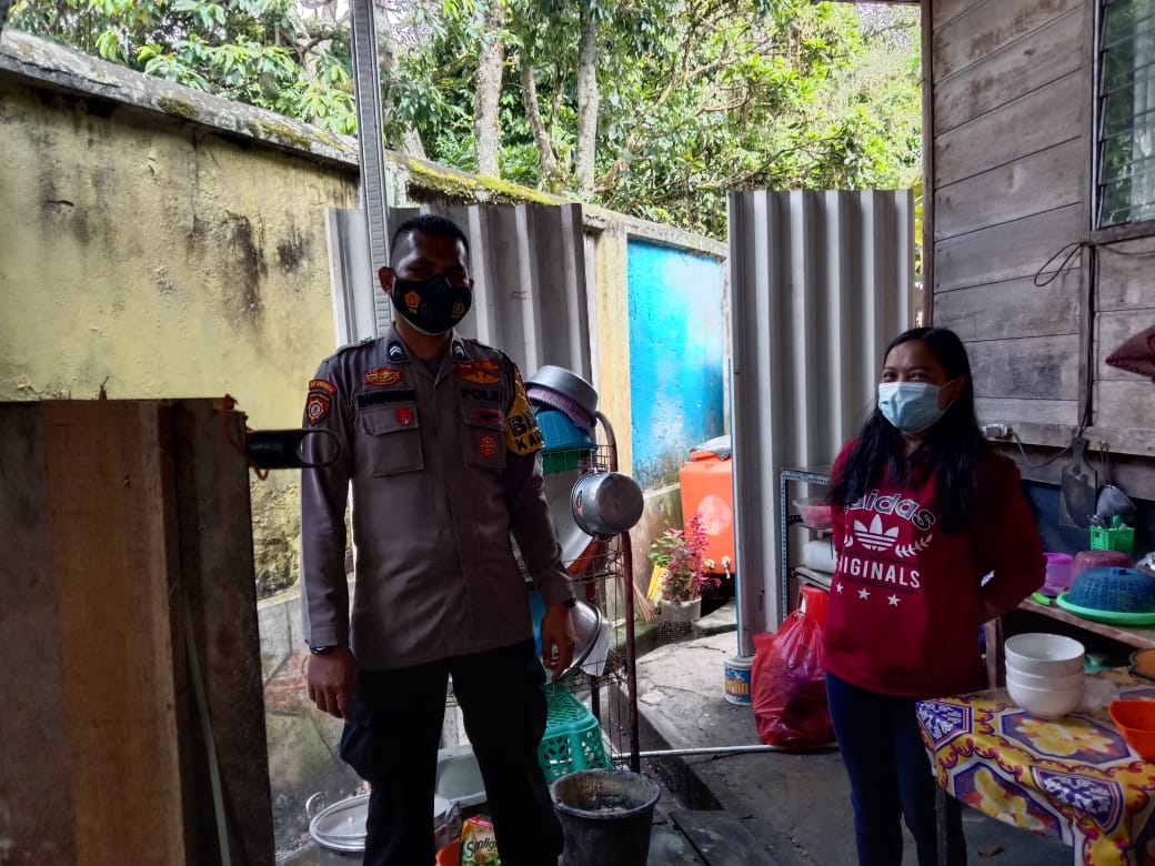 Petugas Tracer PKM Bersama Bhabinkamtibmas Dan Babinsa Sambang Tracing