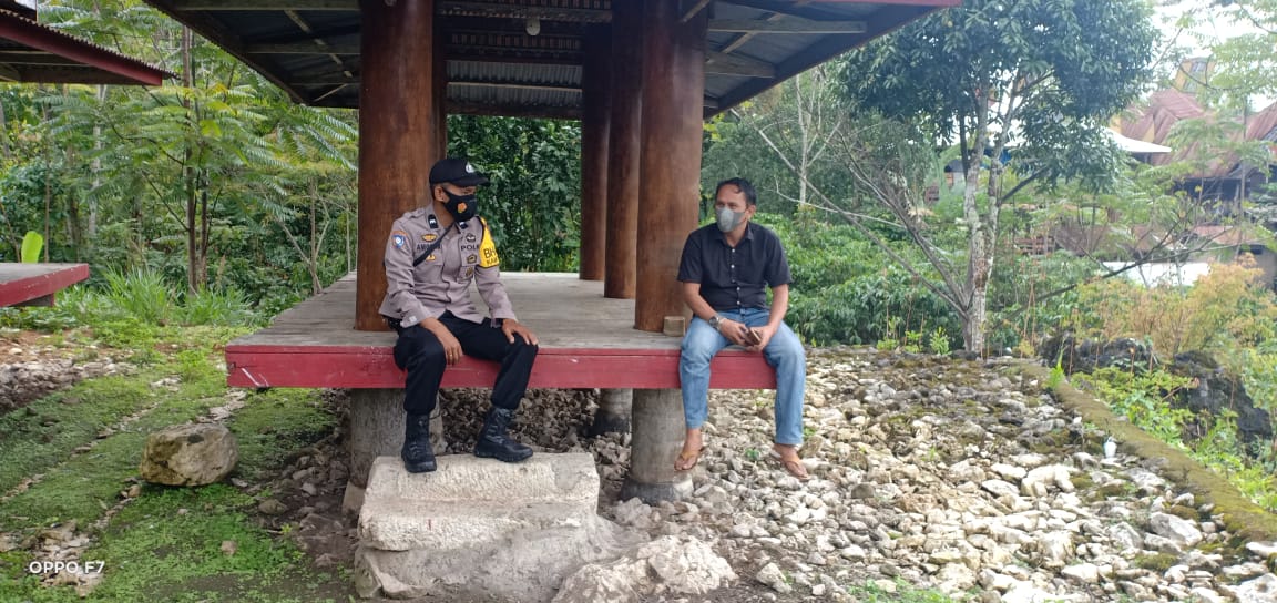 Bhabikamtibmas Polsek Sangalla Sambangi gereja wilaya sangalla