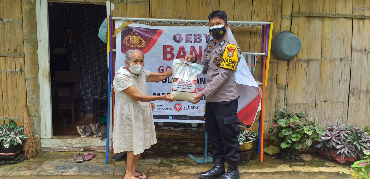 Bhabikamtibmas Polsek Sangalla Sambangi gereja wilaya sangalla