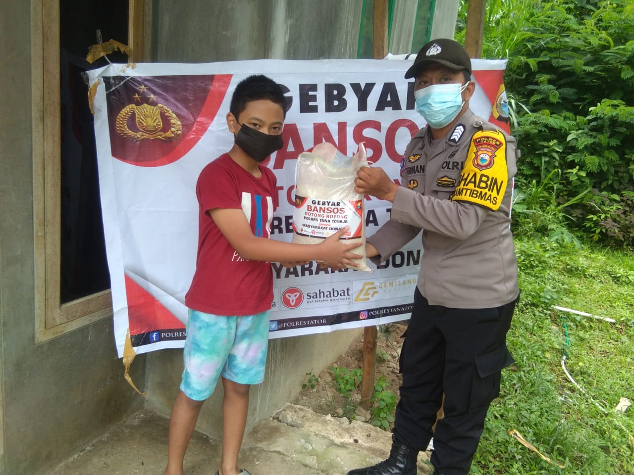 Bhabikamtibmas Polsek Sangalla Sambangi gereja wilaya sangalla