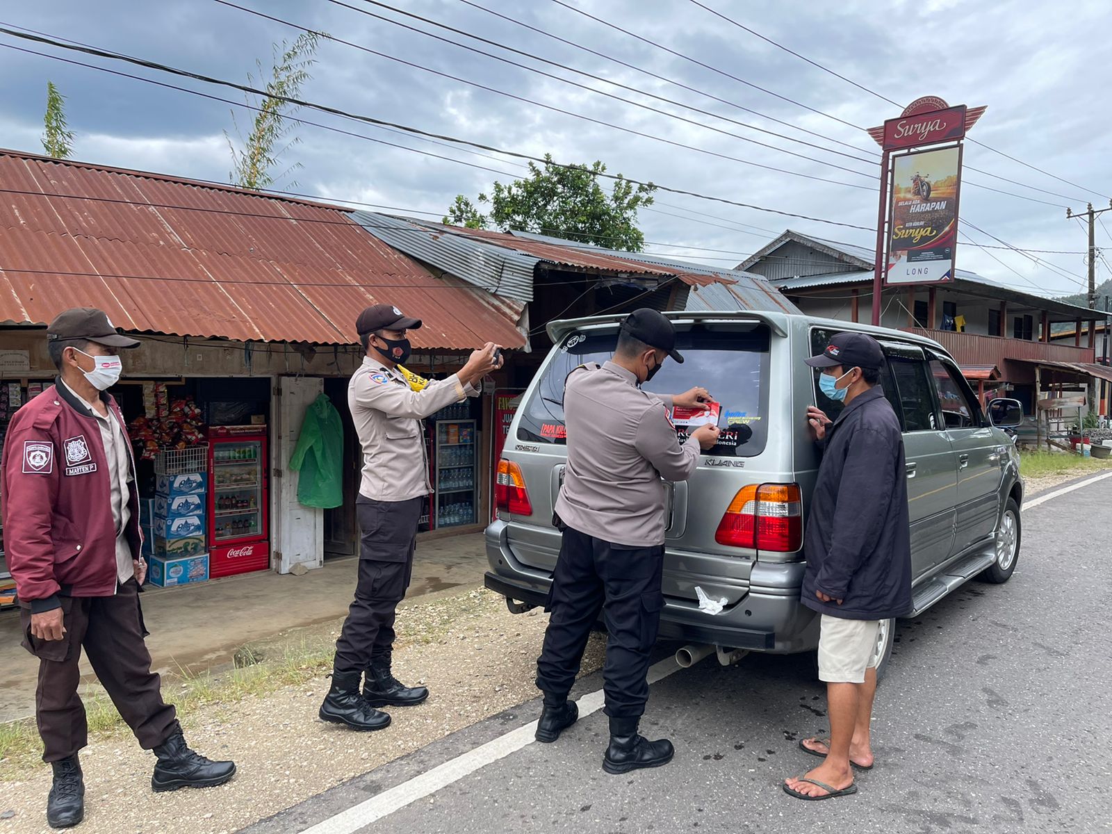 Bhabikamtibmas Polsek Sangalla Sambangi gereja wilaya sangalla