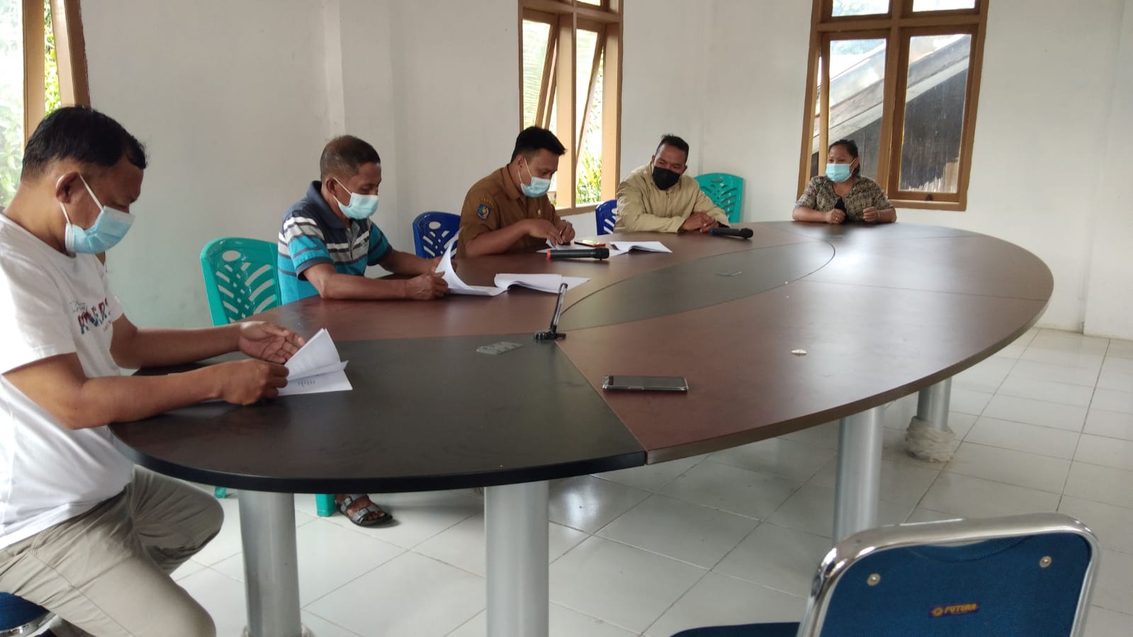 Bhabinkamtibmas Sambang Ke Rumah Warga Di Lembang Lipungan Tanete