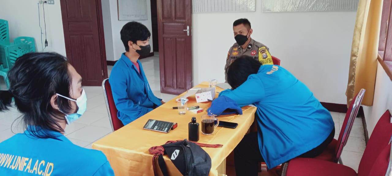 Bhabinkamtibmas Sambang Ke Rumah Warga Di Lembang Lipungan Tanete