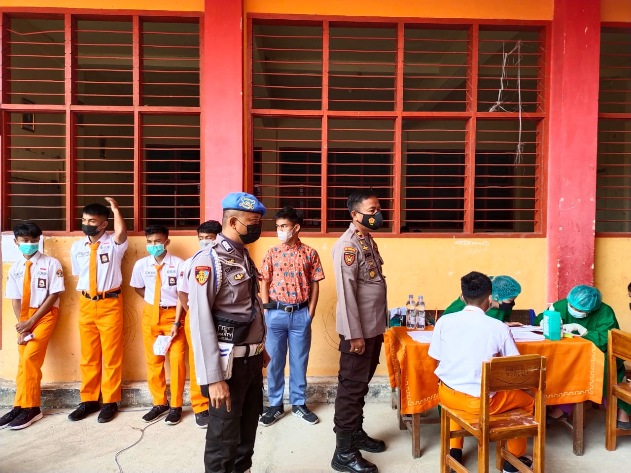 Bhabinkamtibmas Sambang Ke Rumah Warga Di Lembang Lipungan Tanete