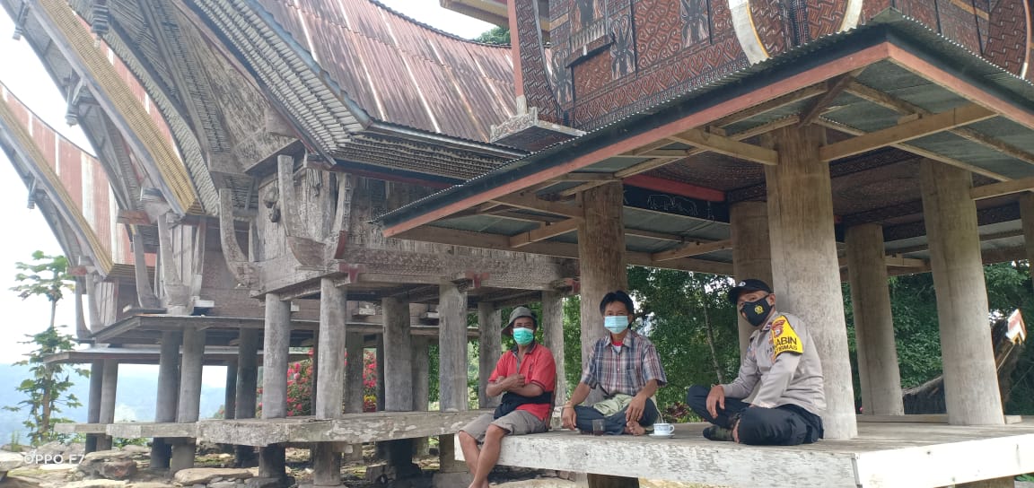 Bhabinkamtibmas Sambang Ke Rumah Warga Di Lembang Lipungan Tanete