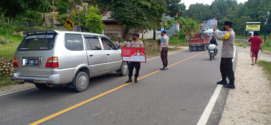 Bhabinkamtibmas Sambang Ke Rumah Warga Di Lembang Lipungan Tanete