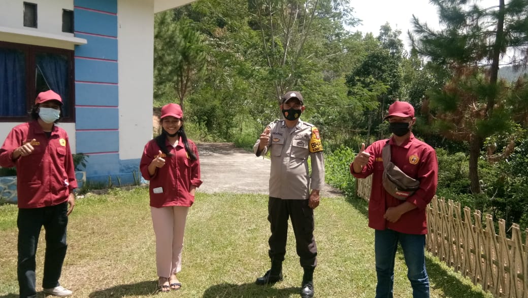 Bhabinkamtibmas Polsek Makale melakukan DDS di kantor Lurah Pantan