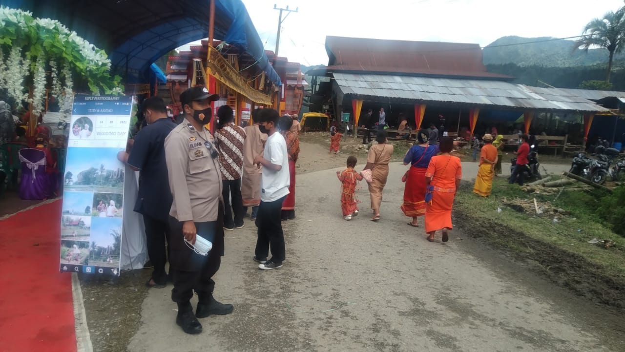 Bhabinkamtibmas Polsek Sangalla Intensifkan sambang di Lembang Turunan