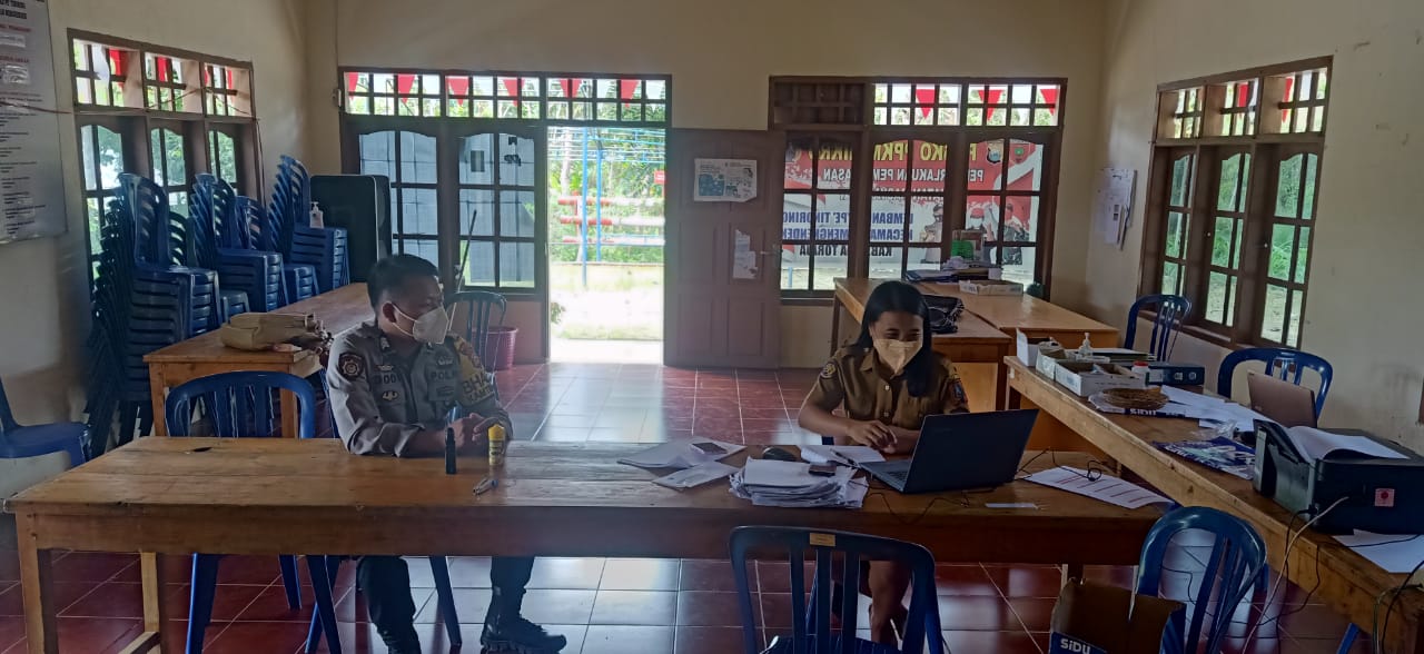 Bhabinkamtibmas Intensifkan sambangi Lembang Ke’pe’ Tinoring