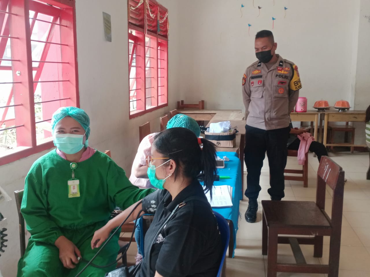Bhabinkamtibmas Intensifkan sambangi Lembang Ke’pe’ Tinoring