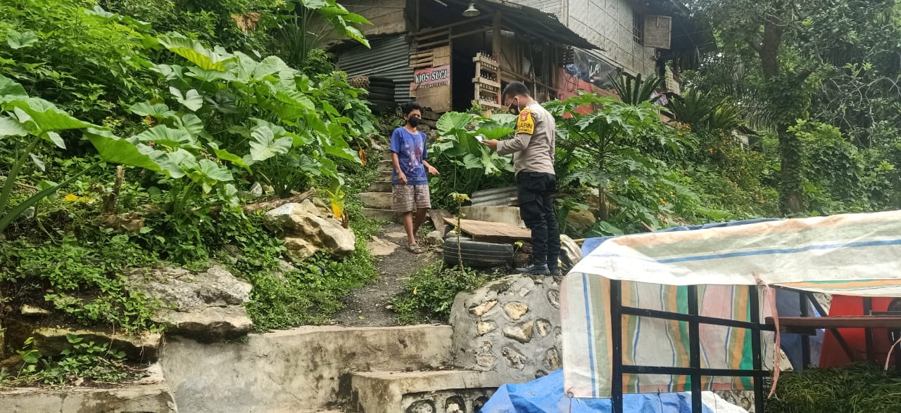 Bhabinkamtibmas bersama Tim Tracer 3T PKM Batusura’ Melakukan Tracing