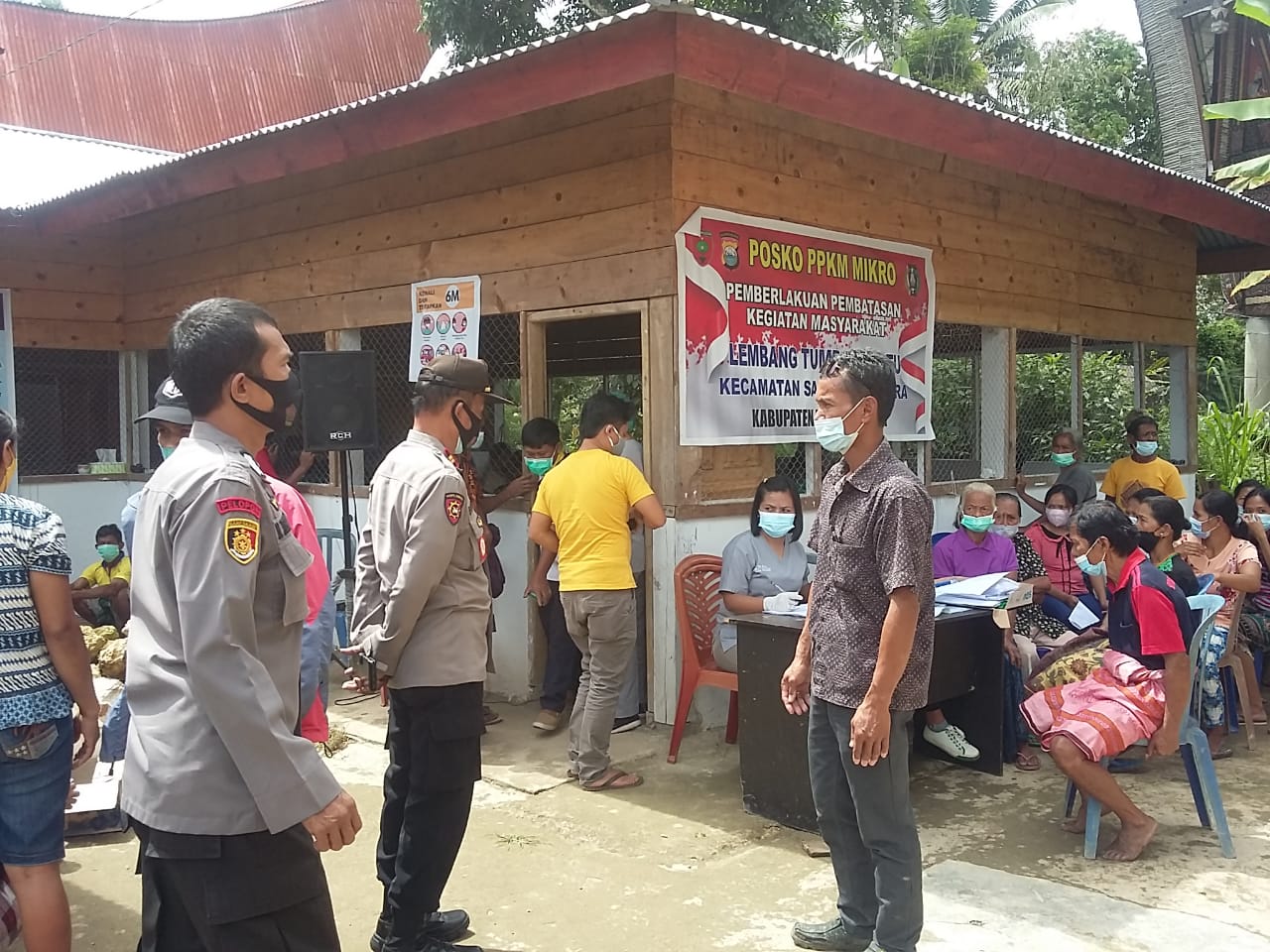 Bhabinkamtibmas bersama Tim Tracer 3T PKM Batusura’ Melakukan Tracing