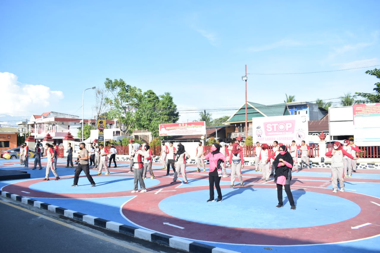 Rajuk Kebersamaan, Personil Polres Sidrap Olahraga Bersama Bhayangkari