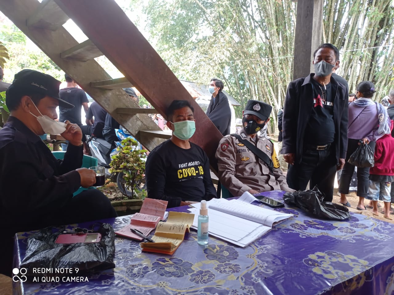 Himbau Penerapan Prokes,Bhabinkamtibmas Sambang Di Wilayah Binaan
