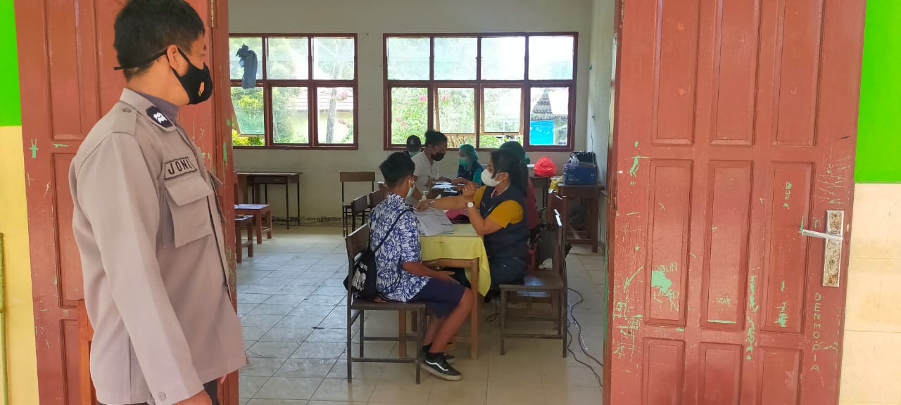 Bhabinkamtibmas Pengawasan Vaksinasi Mobile di Hotel Sahid Toraja