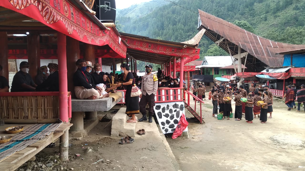 Bhabinkamtibmas Pengawasan Vaksinasi Mobile di Hotel Sahid Toraja