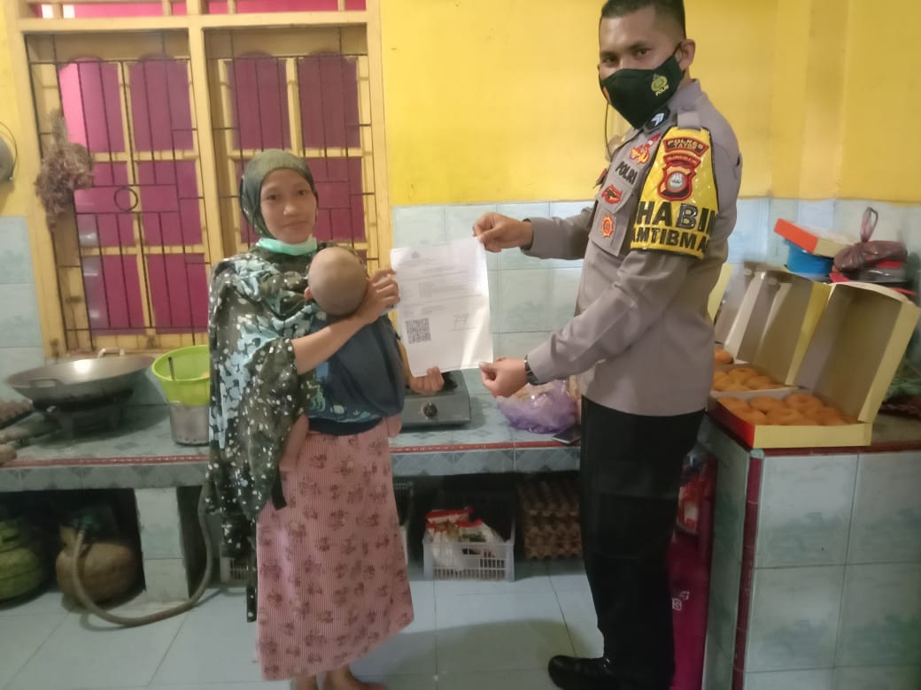 Bhabinkamtibmas monitoring Vaksinasi Dosis II di SMA Katolik Makale