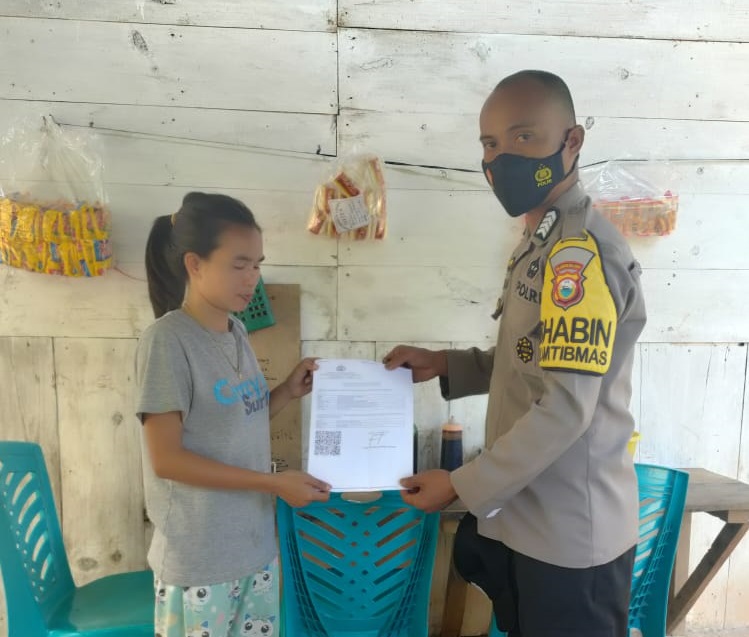 Bhabinkamtibmas monitoring Vaksinasi Dosis II di SMA Katolik Makale