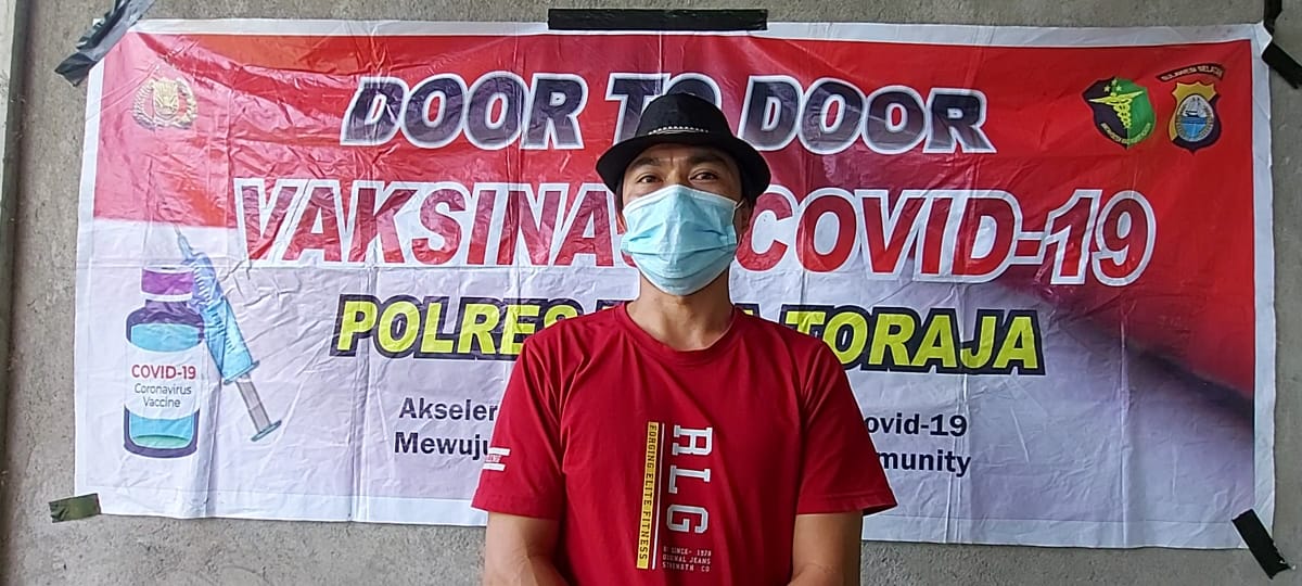 Vaksinasi Door To Door Polres Tana Toraja Jangakau Warga Lembang Lemo Menduruk