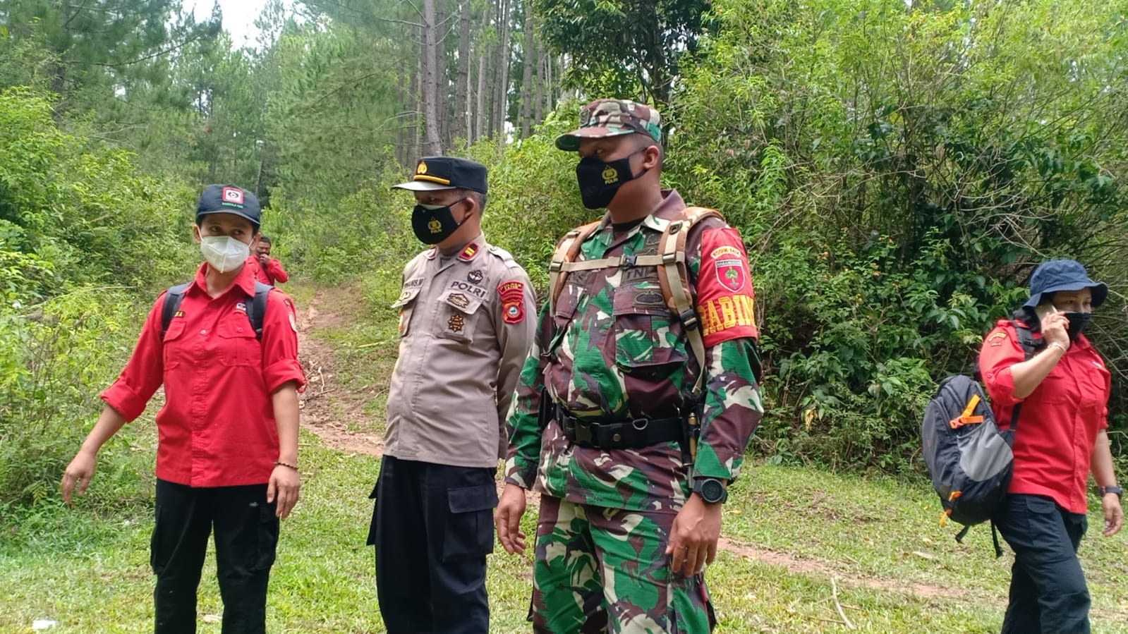 Upacara Pemakaman Secara Dinas Kepolisian Bripka Purn. Alm Pius Sambo