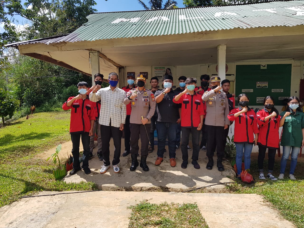 Personil Polsek Saluputti Edukasi Dan Pengawasan Kepatuhan Prokes