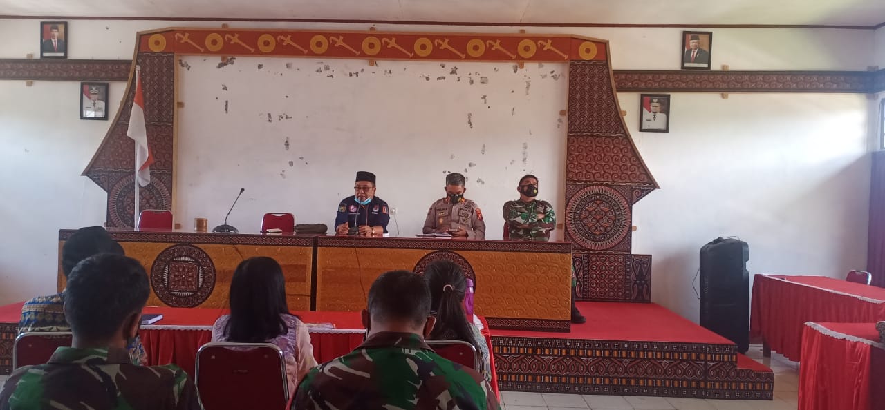 Personil Polsek Saluputti Edukasi Dan Pengawasan Kepatuhan Prokes