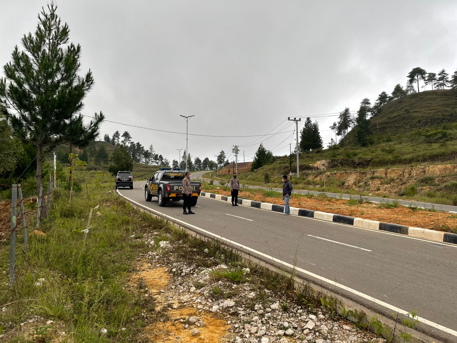 Antisipasi Balapan Liar, Polsek Mengkendek Intensif Patroli Di Bandar Udara Toraja Airport