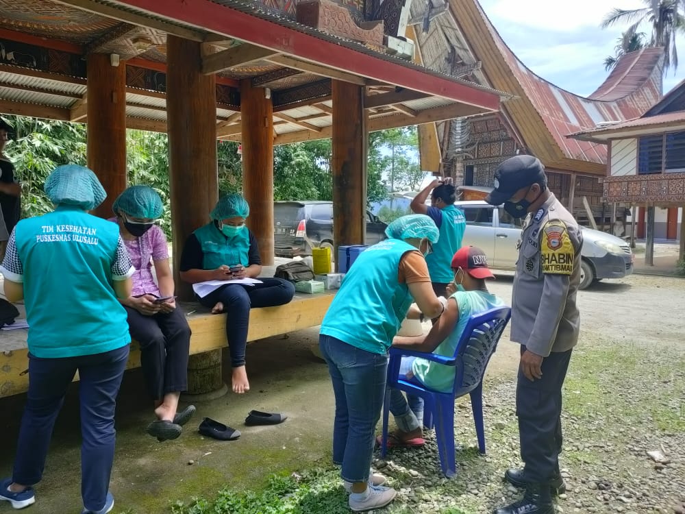 Mengamuk dan Ganggu Warga, Personil Polsek Sangalla Amankan ODGJ