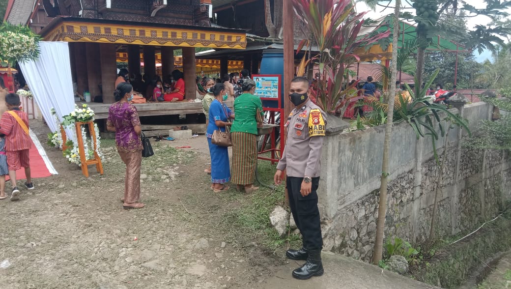 Bhabinkamtibmas Polsek Mengkendek Sambangi lembang Perindingan