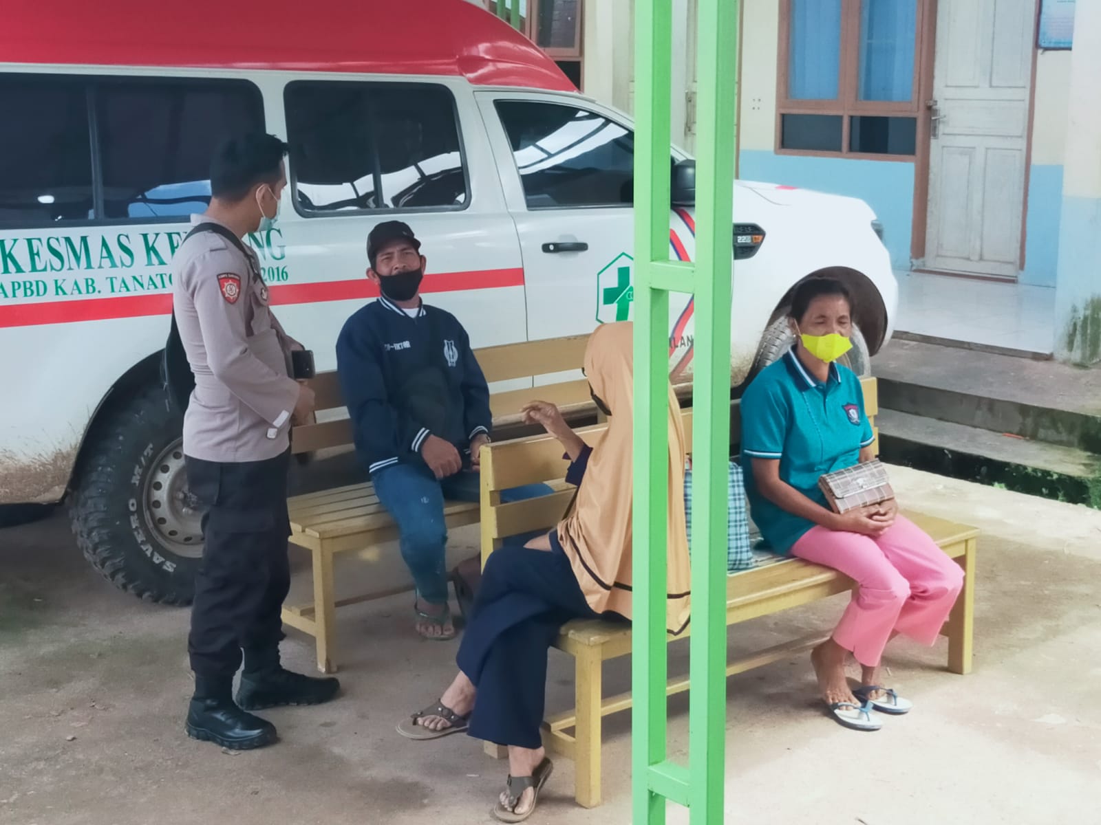 Bhabinkamtibmas Polsek Mengkendek Sambangi lembang Perindingan