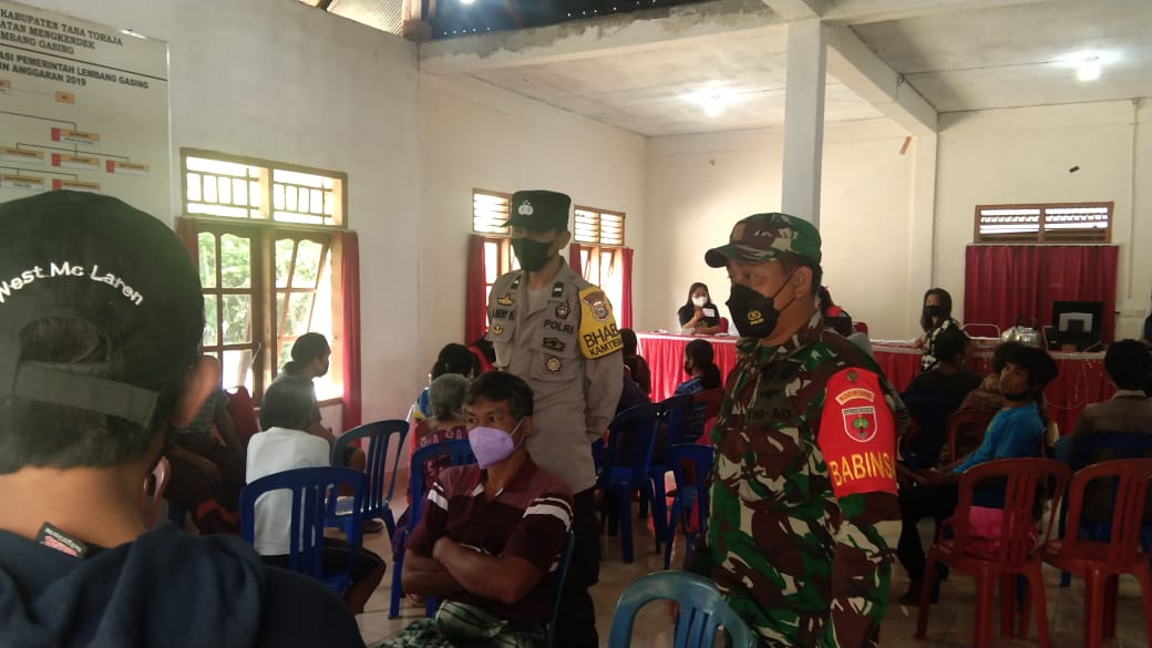Bhabinkamtibmas Polsek Mengkendek Pengamanan jelajah Pesona Sulawesi 2021