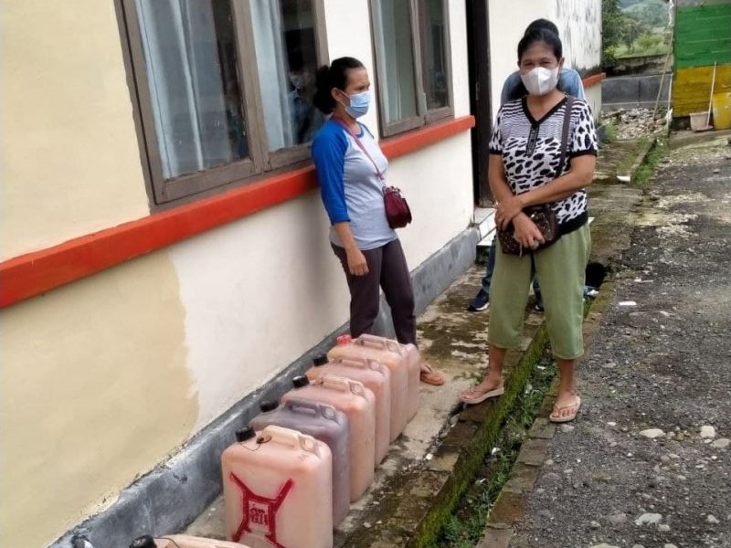 Polsek Telluwanua Amankan Mobil Angkutan yang Membawa Ratusan Liter Minuman Keras