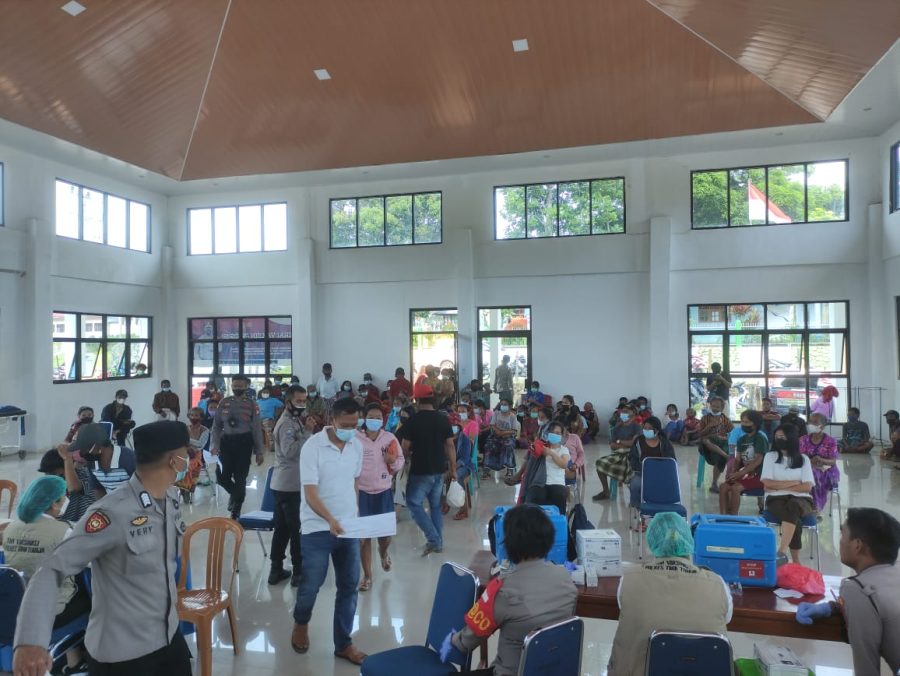 Antisipasi Gangguan Kamtibmas, Polsek Mengkendek Lakukan Patroli Blue Light
