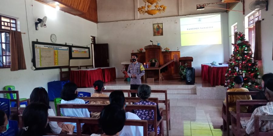 Antisipasi Gangguan Kamtibmas, Polsek Mengkendek Lakukan Patroli Blue Light