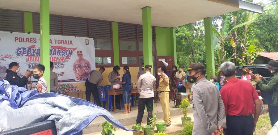 Bhabinkamtibmas pengawasan, Penyelenggaraan Vaksinasi di halaman RS Fatima