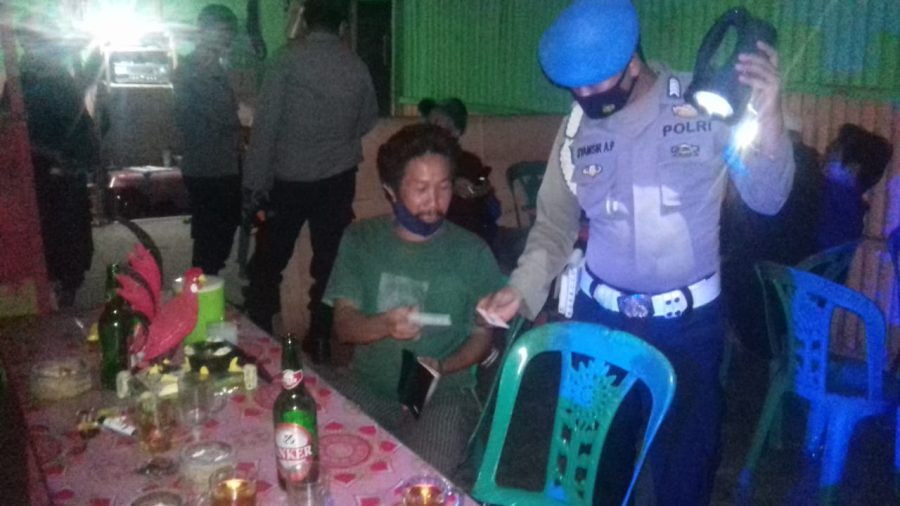 Jalin Silaturahmi, Bhabinkamtibmas Polsek Makale Door to door Di Wilayah Binaan