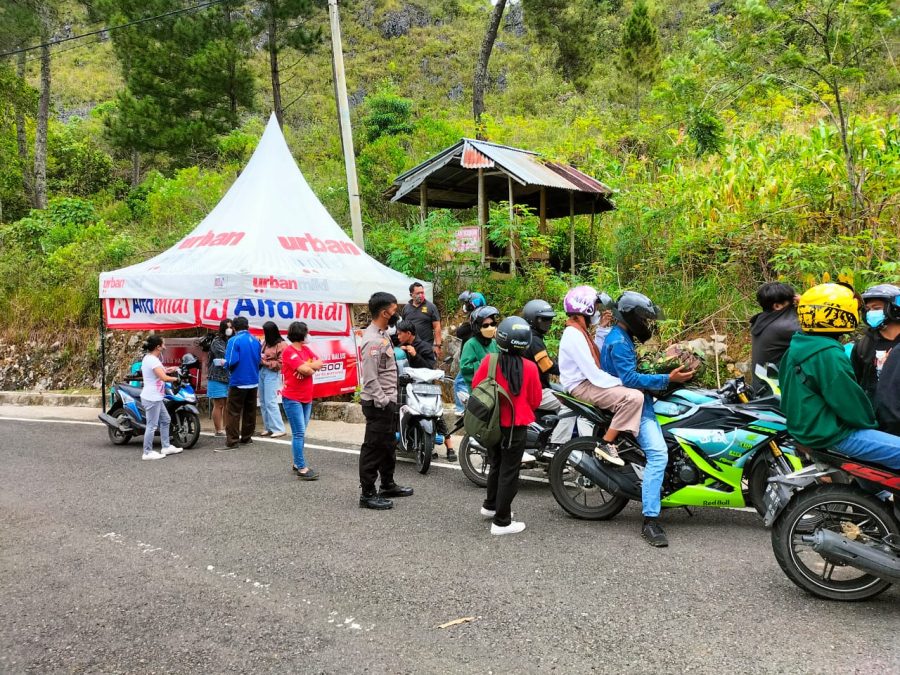 Jalin Silaturahmi, Bhabinkamtibmas Polsek Makale Door to door Di Wilayah Binaan