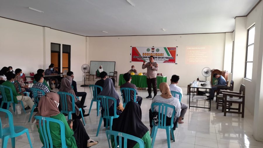 Cegah Paham Radikalisme dan Anti Pancasila, Sat Binmas Polres Pinrang Laksankan Sosialisasi di Kampus STKIP DDI
