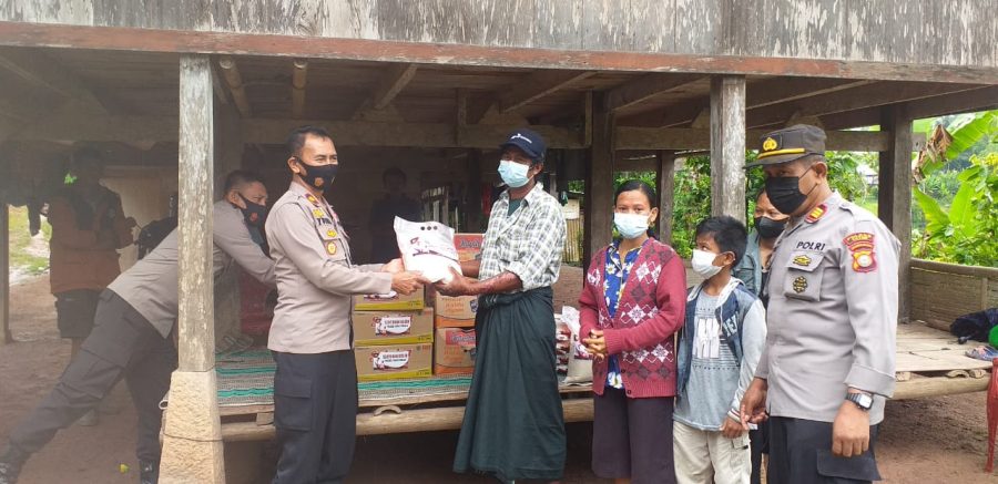 Kapolsek Makale IPTU BUNGA SALU pimpin pengamanan Natal GBI SOLA GRACIA
