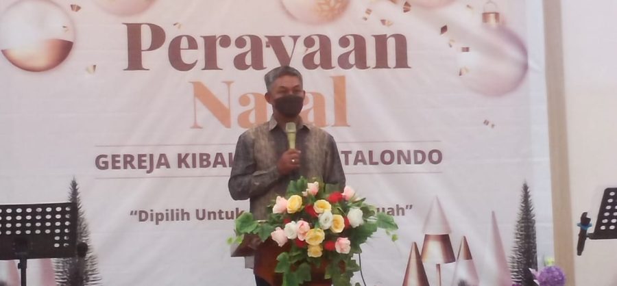 Bhabinkamtibmas Monitoring Perayaan Ibadah Natal Gereja Toraja Jemaat Silobarani