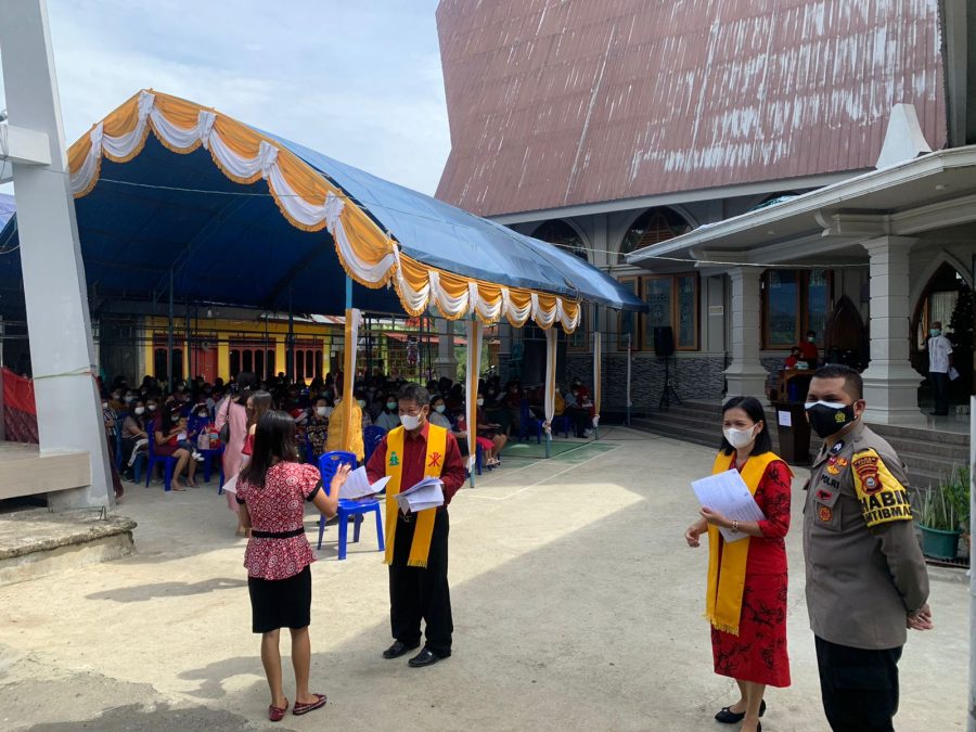 Bhabinkamtibmas Polsek Makale DDS Di Kantor Lurah Buntu Burake