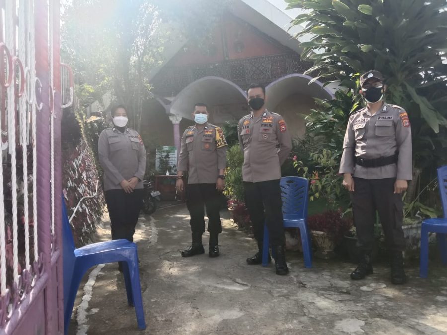 Bhabinkamtibmas Polsek Makale DDS Di Kantor Lurah Buntu Burake