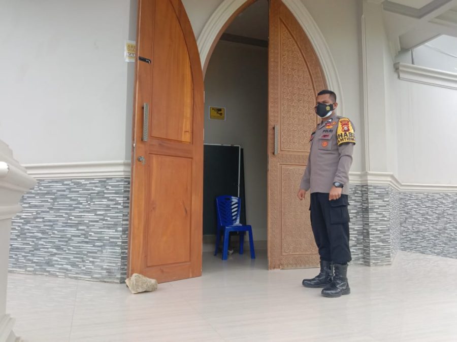 Bhabinkamtibmas Sambangi Gereja Jemaat Pantan Yang Sedang Berlangsung Ibadah Minggu