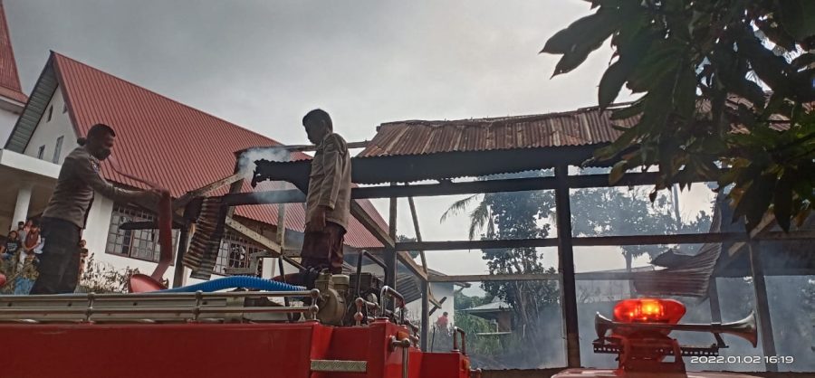 Diduga Arus Pendek Listrik, 1 Unit Rumah Panggung Dilahap si Jago Merah
