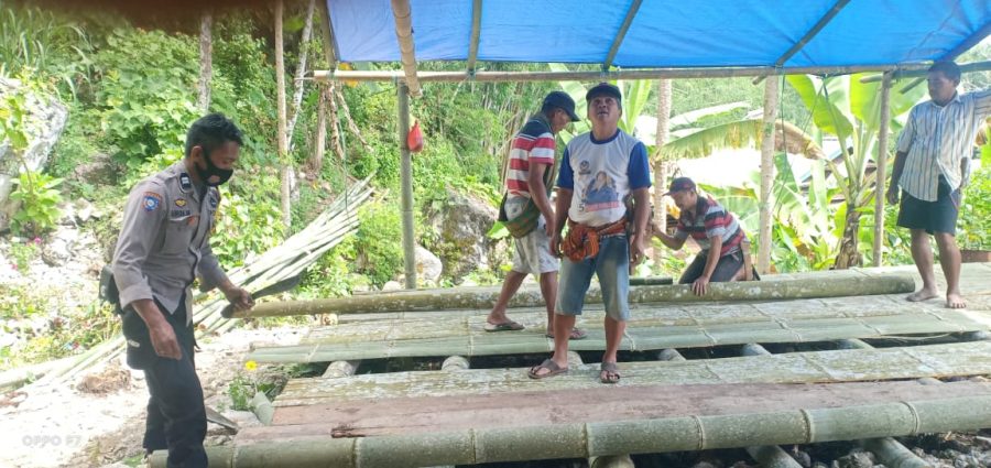Bhabinkamtibmas pemantauan penerapan protokol kesehatan covid-19