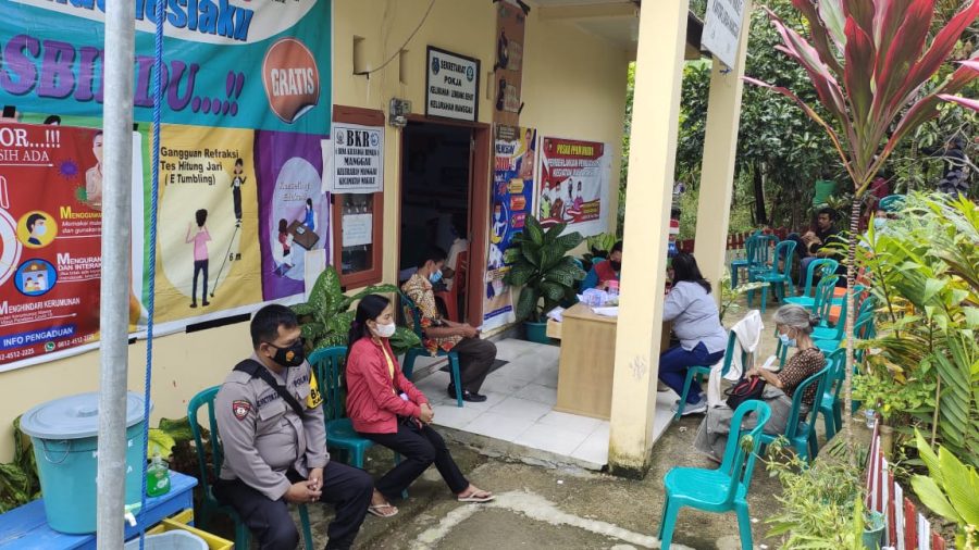 Bhabinkamtibmas pemantauan penerapan protokol kesehatan covid-19
