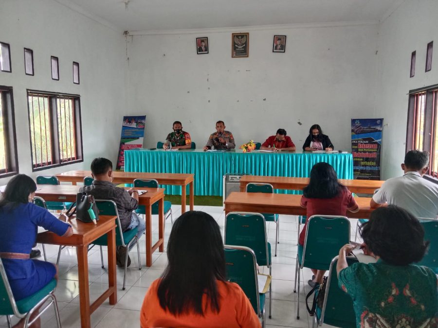 Antisipasi Gangguan Kamtibmas, Personil Polsek Mengkendek Lakukan Patroli Blue Light