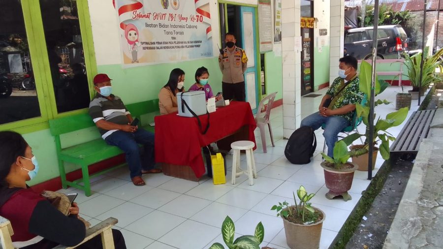 Personil Polsek Sangalla pengawasan penerapan protokol kesehatan