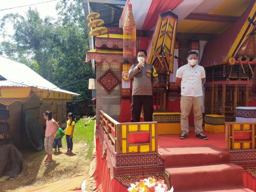 Kapolres Tana Toraja didampingi Kapolsek Makale pemantauan Pelaksanaan Vaksinasi Covid-19