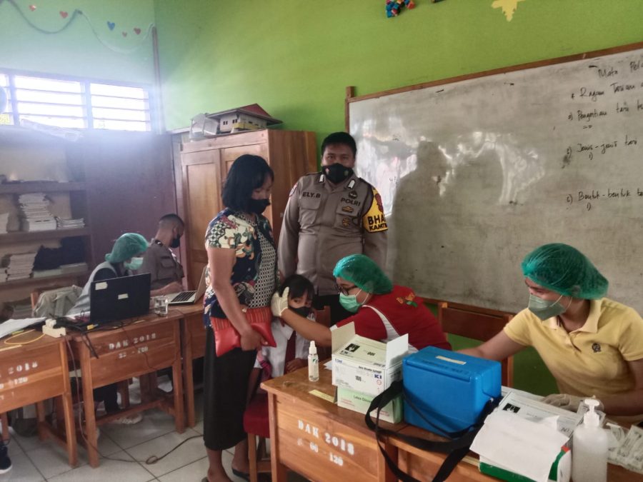 Antisipasi Gangguan Kamtibmas, Polsek Mengkendek Lakukan Patroli Blue Light